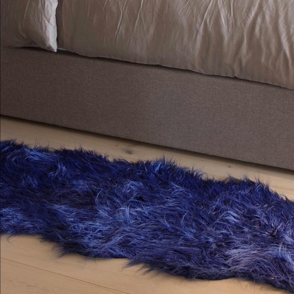 Luxe Faux Fur Rockwall Mongolian Sheepskin - Picture 2 of 2